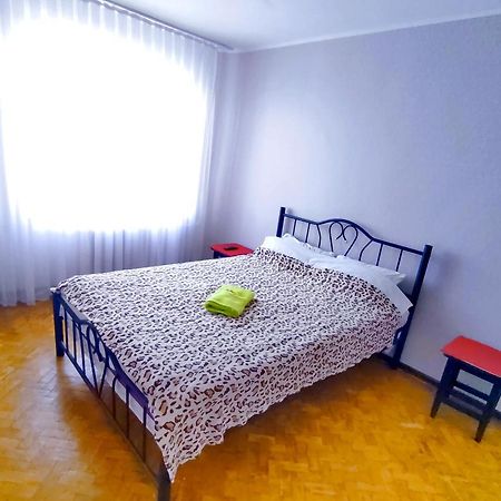 Apartment Chişinău Esterno foto